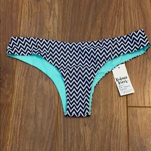Kulani Kinis cheeky bottoms